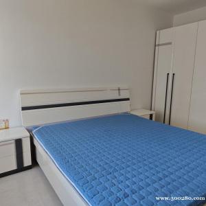 出租愛國東里9層，首次出租，齊全便利，特別干凈，可以直接入住